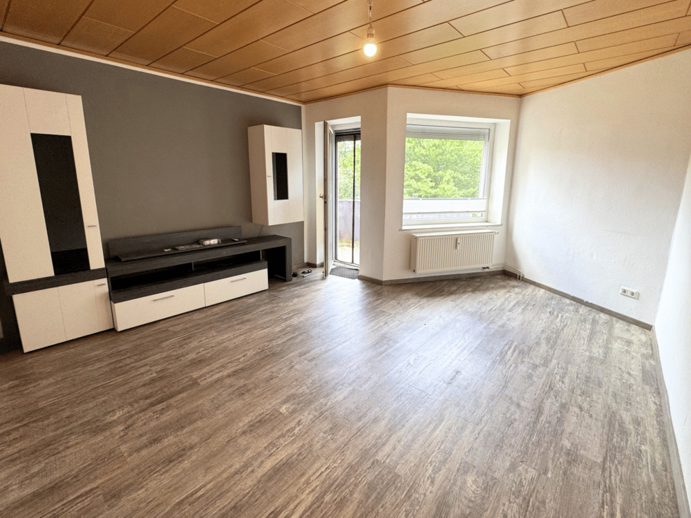 Thumbnail-Helle 3 Zimmer-Wohnung mit Balkon, modernem Bad und durchdachtem Grundriss in Salzgitter-Lebenstedt