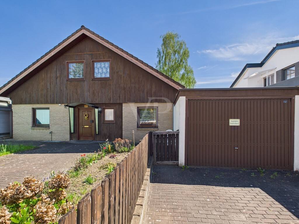 Thumbnail-Einfamilienhaus mit viel Platz und ca. 223 m² Wohnflächen-Ausbaupotential nahe IN-Stadtmitte