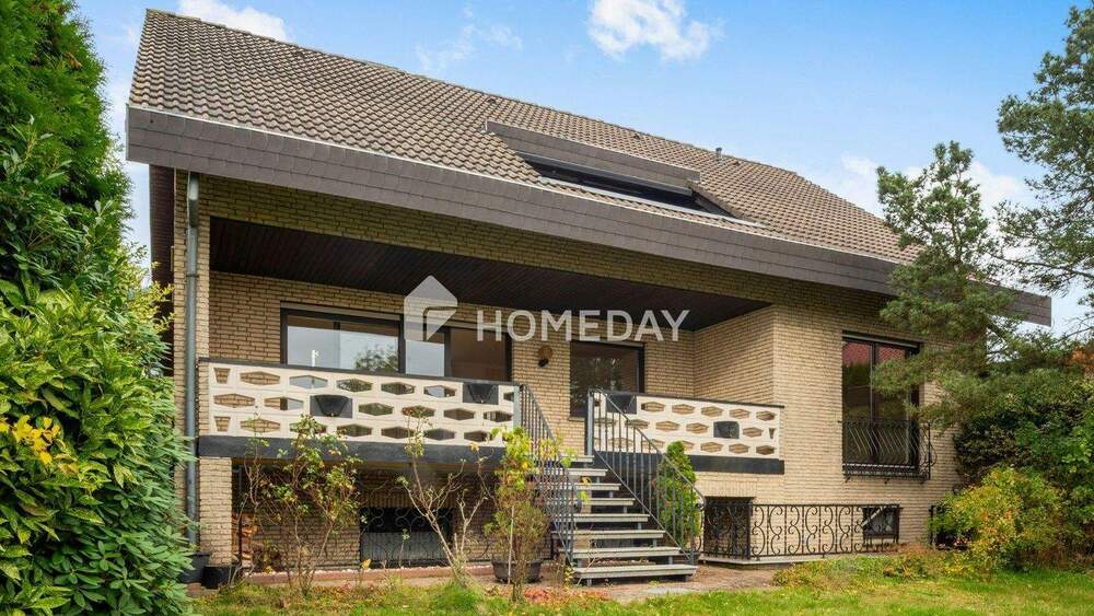 Thumbnail-Familienfreundliches Einfamilienhaus mit großem Garten, Kamin und Doppelgarage in ruhiger Lage