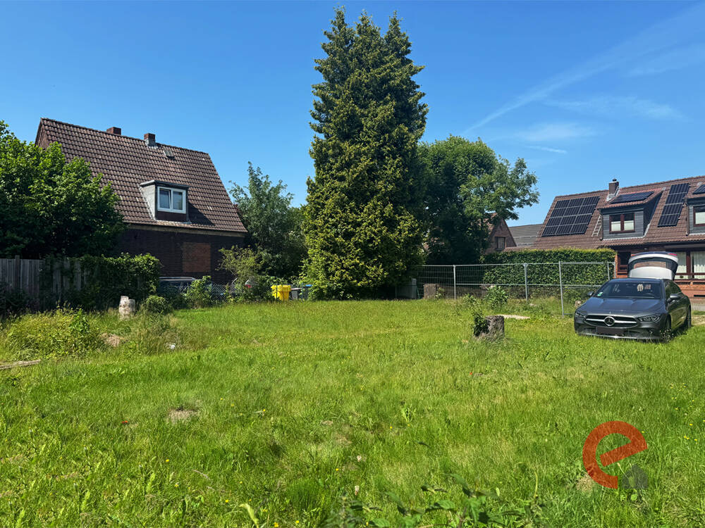 Thumbnail-GRUNDSTÜCK IN HAMBURG-EIDELSTEDT - MEHRFAMILIENHAUS MIT GENEHMIGTEN 4 EINHEITEN, S-BAHN FUSSLÄUFIG!