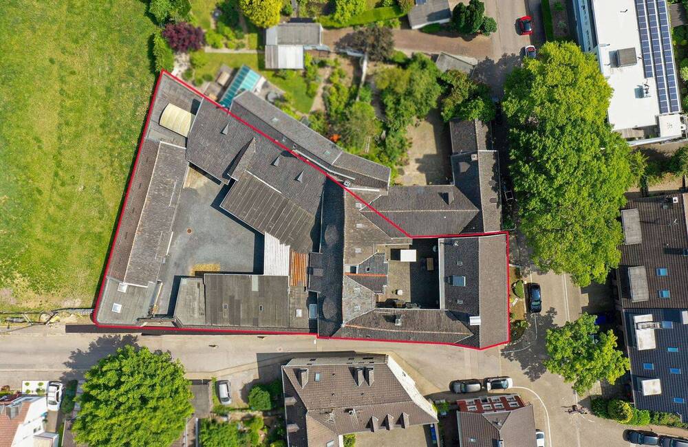 Thumbnail-Leben in einem denkmalgeschützten Vierkanthof mit diversen Anbauten in AC-Richterich, mit Erweiterungspotential*....