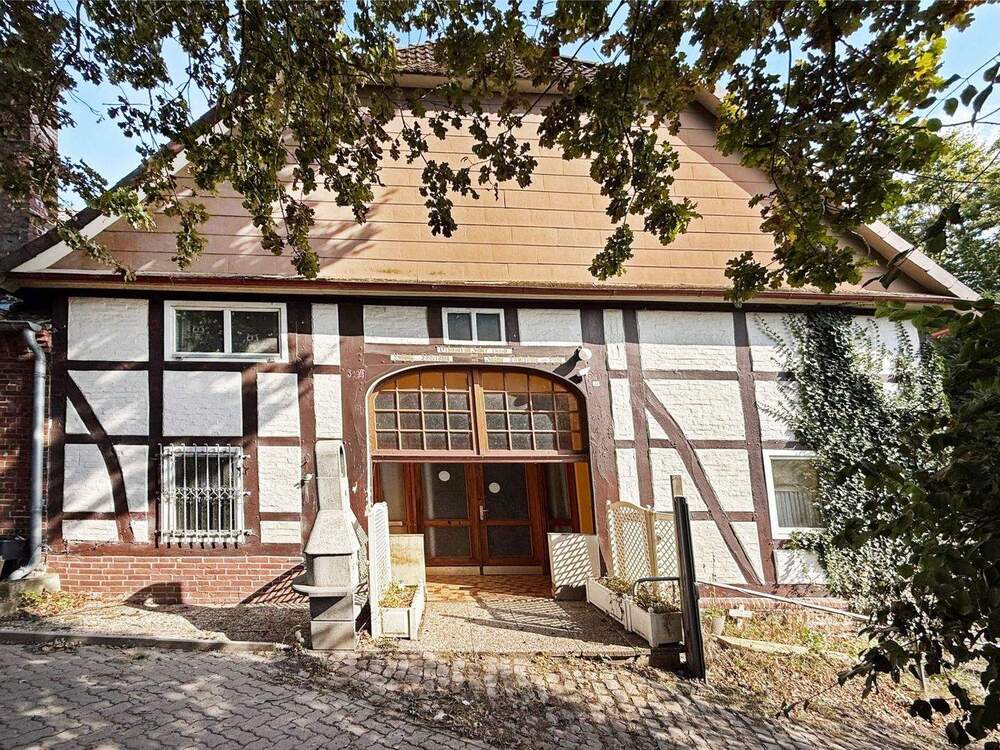 Thumbnail-Denkmalgeschütztes Fachwerkhaus von 1860 mit großem Grundstück - ein historisches Anwesen mit Charakter