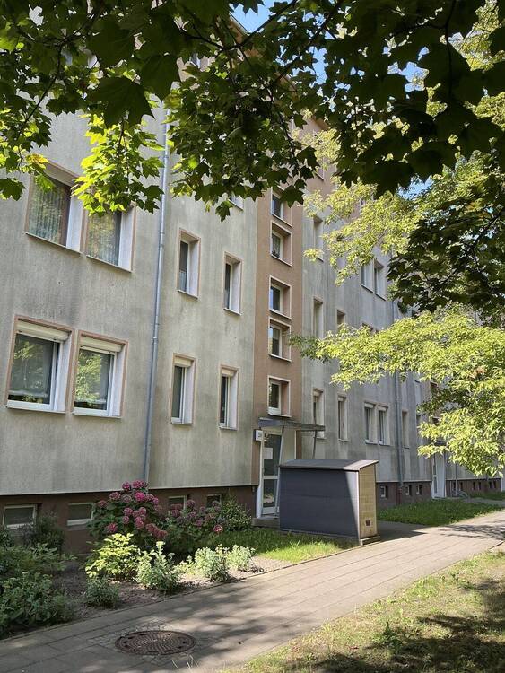 Thumbnail-Sanierte 3-Raumwohnung im 3. Obergeschoss zum Einzug bereit !