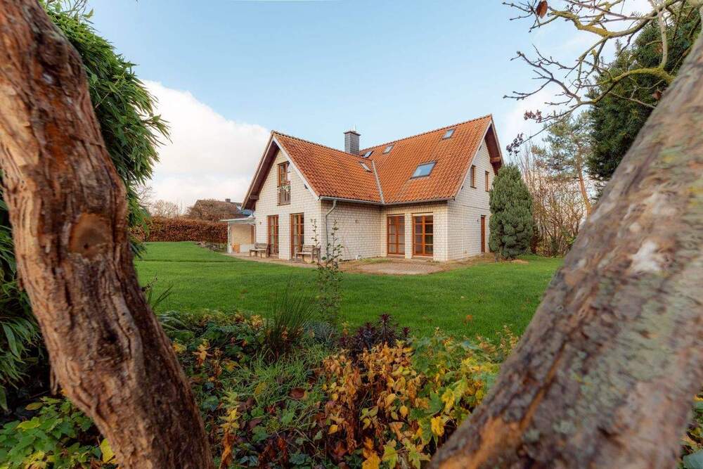 Thumbnail-Landhaus mit Einliegerwohnung und Streuobstwiese