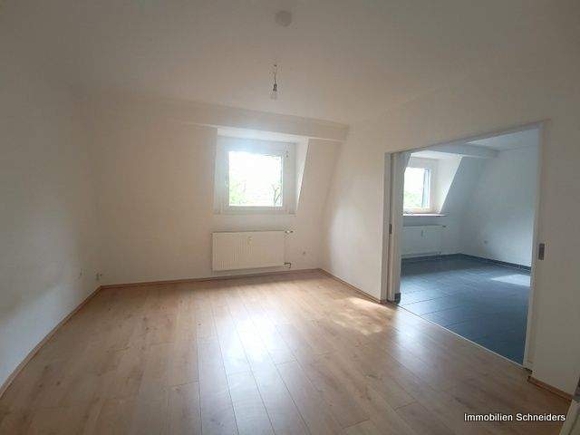 Thumbnail-Duisburg-Alt-Hamborn, Kampstraße 63 - Frisch renovierte 2 Zimmer-Wohnung im 3.OG ab Juni 2026 mieten !!