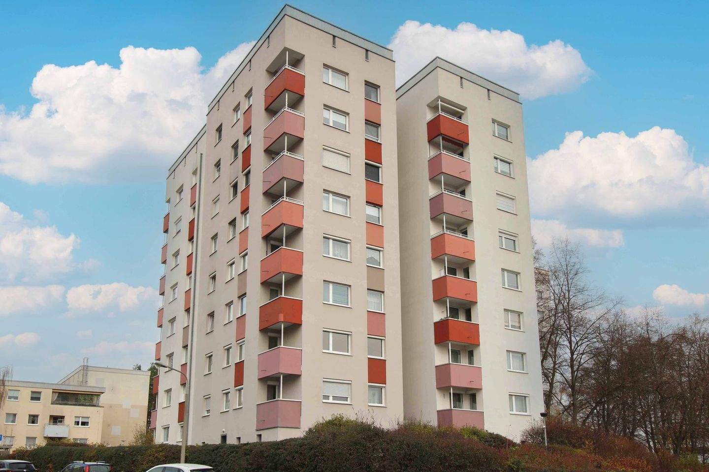 Thumbnail-Attraktive 2-Zimmer-Wohnung mit Loggia, Aufzug und Gestaltungspotential