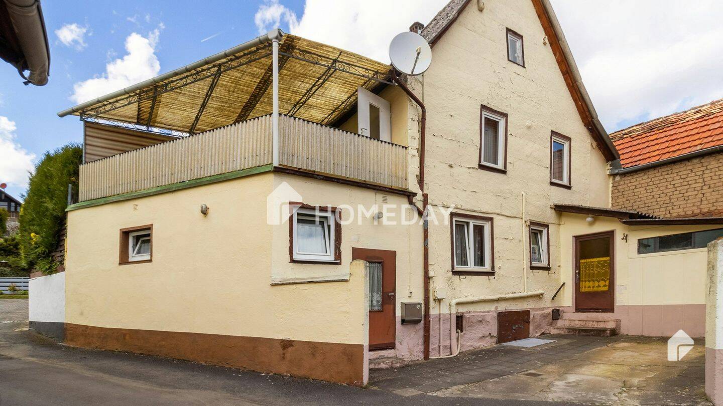 Thumbnail-EFH mit 3 Zimmern und Dachterrasse sucht liebevolle Hände, die das Schmuckstück-Potential erwecken