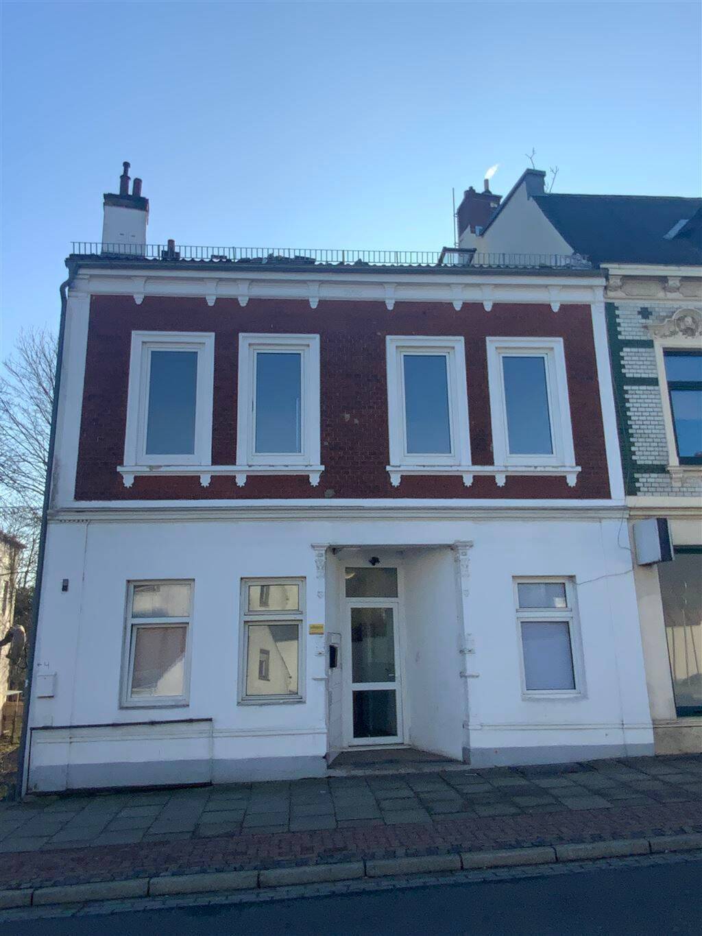 Thumbnail-Mehrfamilienhaus in zentraler Lage Hemelingen mit 7 Einheiten und sofortigem Mietsteigerungspotenzial