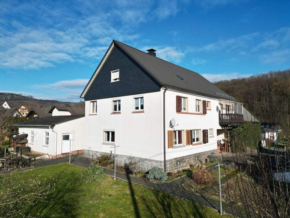 Thumbnail-Charmantes Einfamilienhaus mit Ausbaupotenzial in ruhiger Lage von Bergneustadt