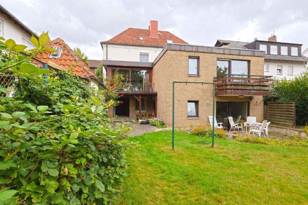 Thumbnail-Wohn- und Geschäftshaus