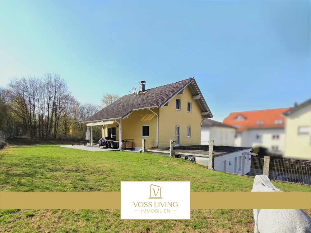 Thumbnail-Wundervolles Einfamilienhaus in Waldrand- bzw. Sackgassenlage mit ELW, Garage und KFZ Stellplätzen