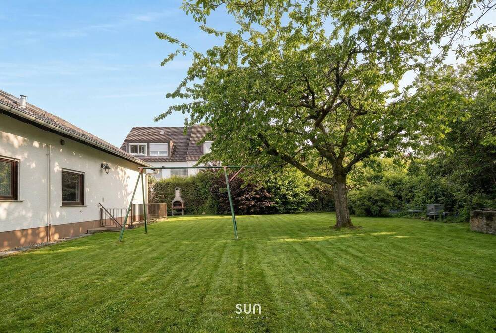 Thumbnail-ELEGANTE LAGE. 720 m² GRUNDSTÜCK IN BESTLAGE. Viel Potenzial für Ihr neues Zuhause in Kronberg