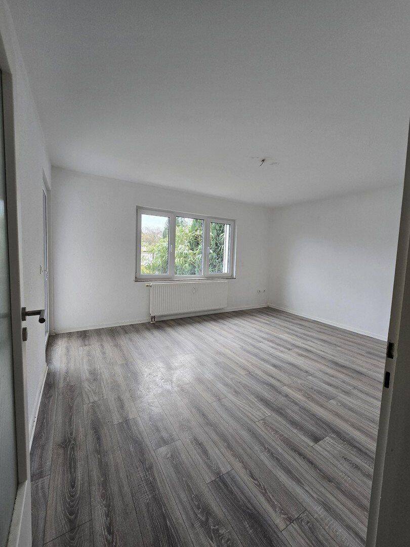 Thumbnail-Schön geschnittene 2 Zimmer Wohnung mit Balkon