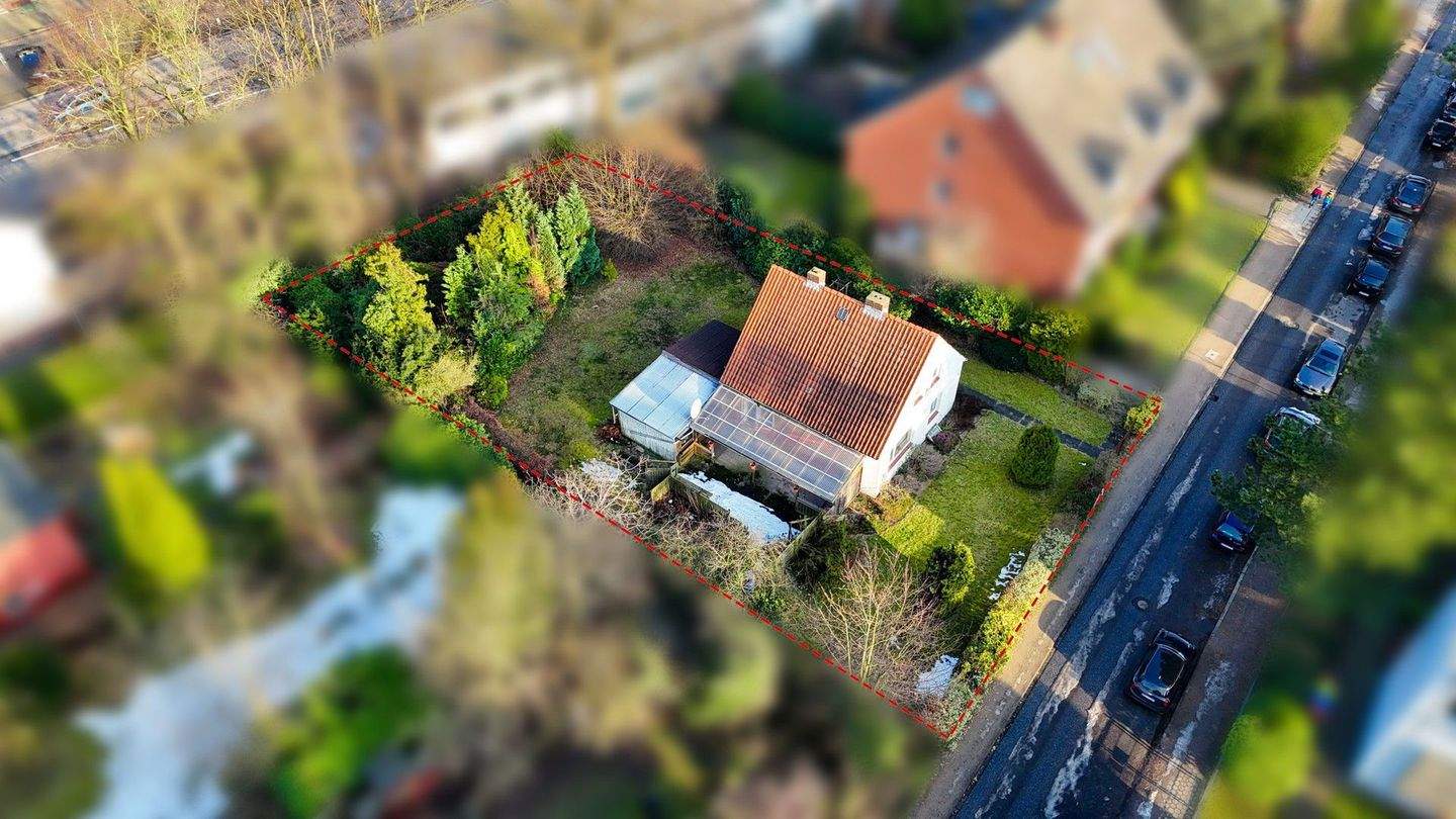 Thumbnail-Großzügiges Baugrundstück mit Entwicklungspotenzial in Sülldorf