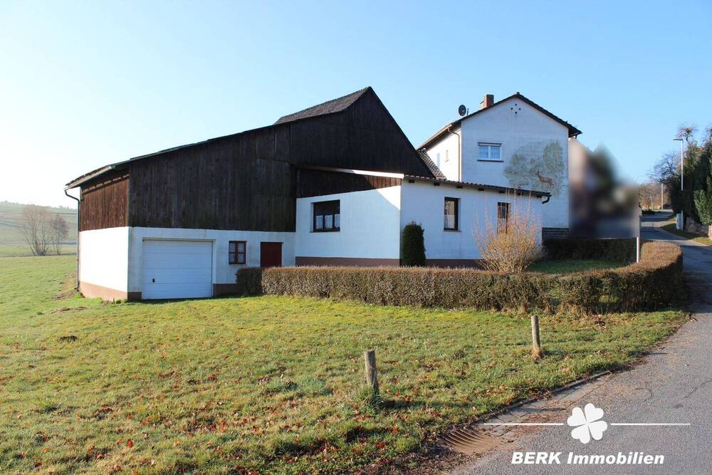 Thumbnail-BERK Immobilien - Ländliches Anwesen mit Scheune, Garagen und viel Potenzial in Schippach