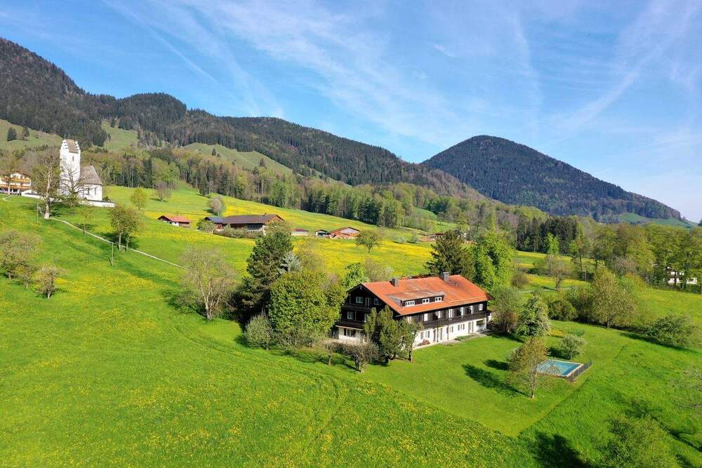 Thumbnail-Erhaben über dem Tal. Anwesen mit atemberaubendem Panorama.