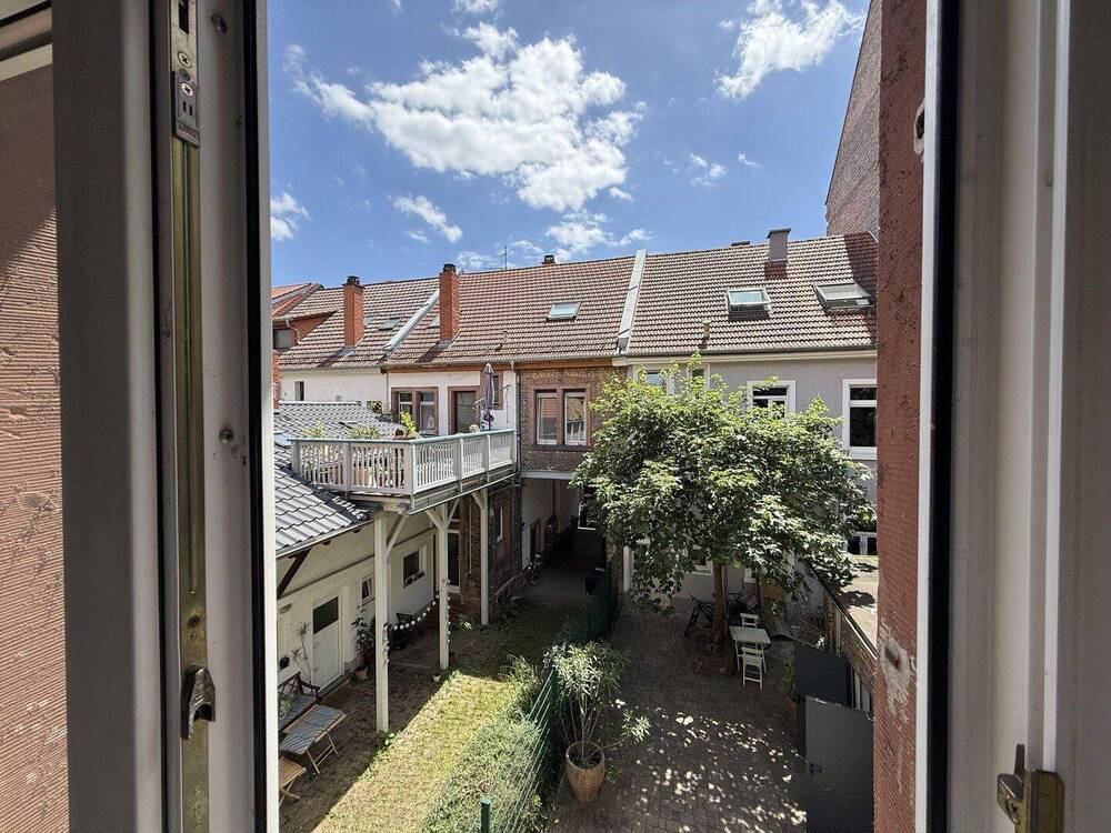 Thumbnail-Charmante 2-Zimmer-Altbauwohnung mit Blick ins Grüne im Herzen von Heidelberg-Bergheim