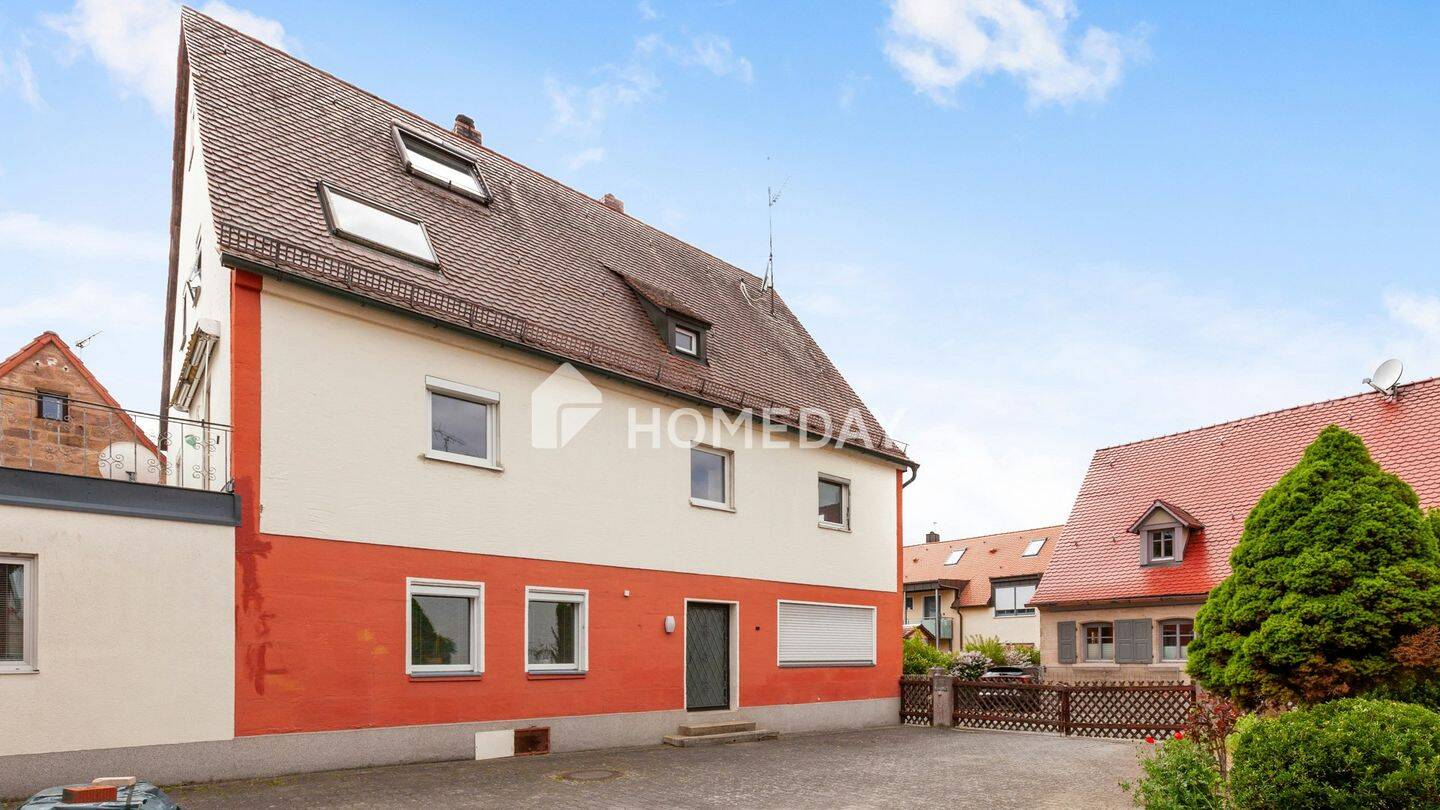 Thumbnail-Mehrfamilienhaus mit 3 Wohneinheiten und großer Dachterrasse