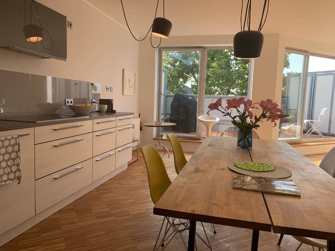 Thumbnail-Moderne 3-Zimmer-Wohnung in Fürth (Innenstadt) mit Dachterrasse im denkmalgeschützten Stadtpalais