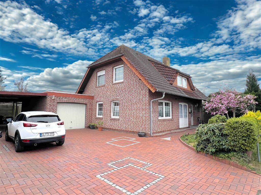 Thumbnail-Einfamilienhaus mit Garage und Carport in ruhiger Sackgassenendlage