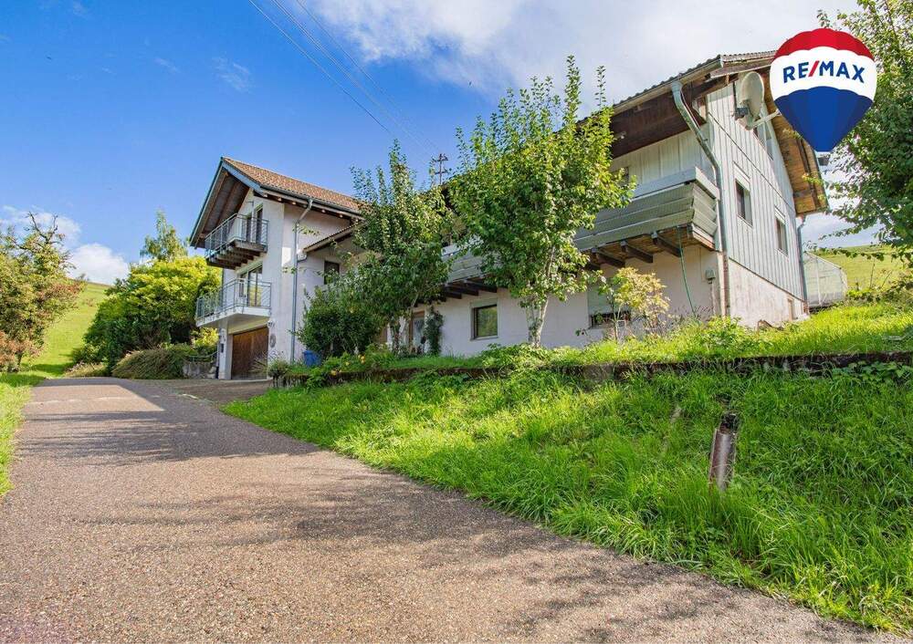 Thumbnail-Zwei vielseitig nutzbare Doppelhaushälften mit großem Ausbaupotenzial in Weilheim - Heubach