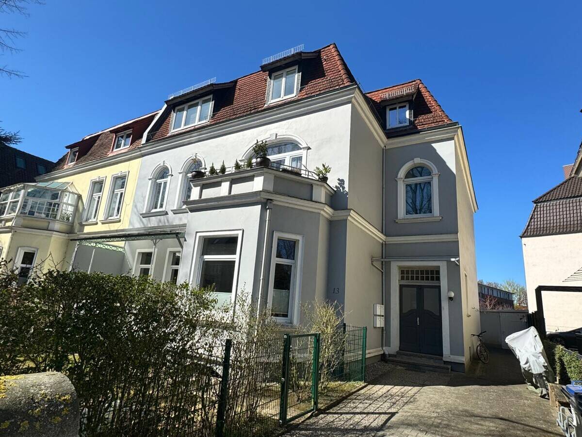Thumbnail-Gepflegtes Mehrfamilienhaus in bester Wohnlage in Lübeck-St. Gertrud (Nähe Wakenitz)