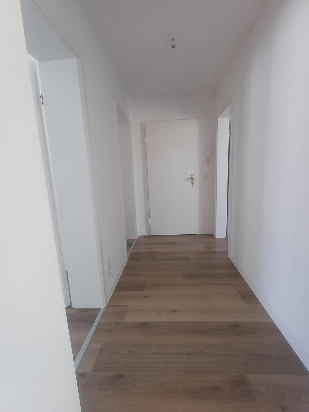 Thumbnail-+++ frisch renoviert! +++ 4 Zimmer Wohnung mit 2 Badzimmer +++