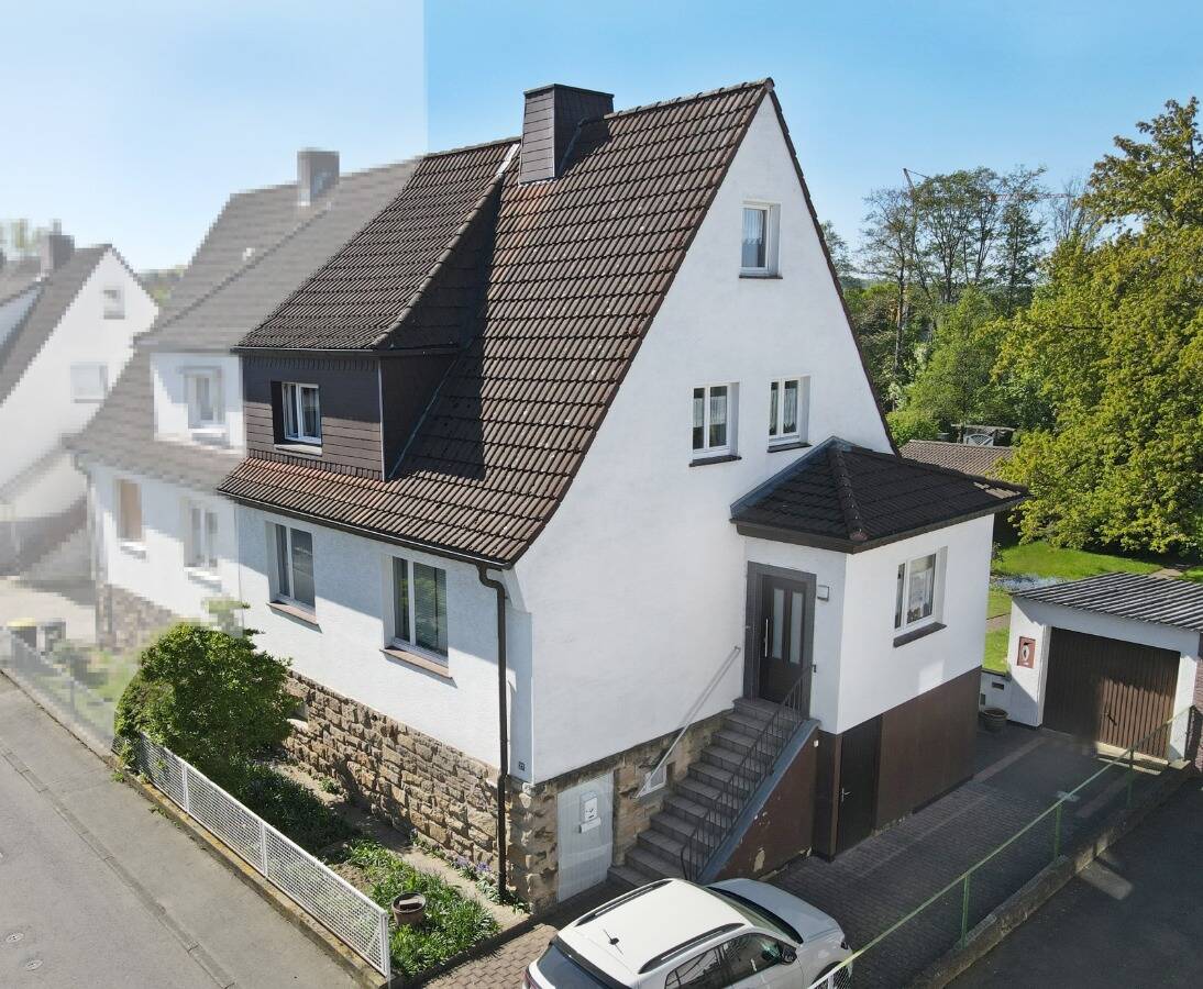 Thumbnail-Provisionsfrei - Gepflegtes 1-2 Familienhaus mit Garage und großem Garten in Kassel-Forstfeld
