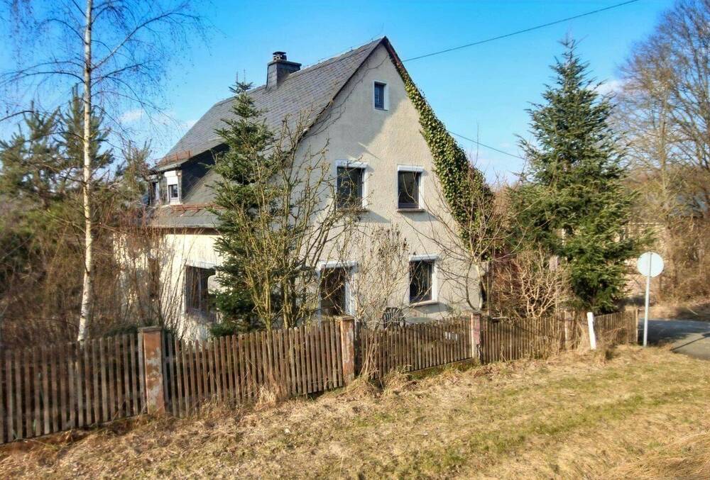 Thumbnail-Einfamilienhaus mit großem Garten, Kamin und Gestaltungspotenzial in ländlicher Lage