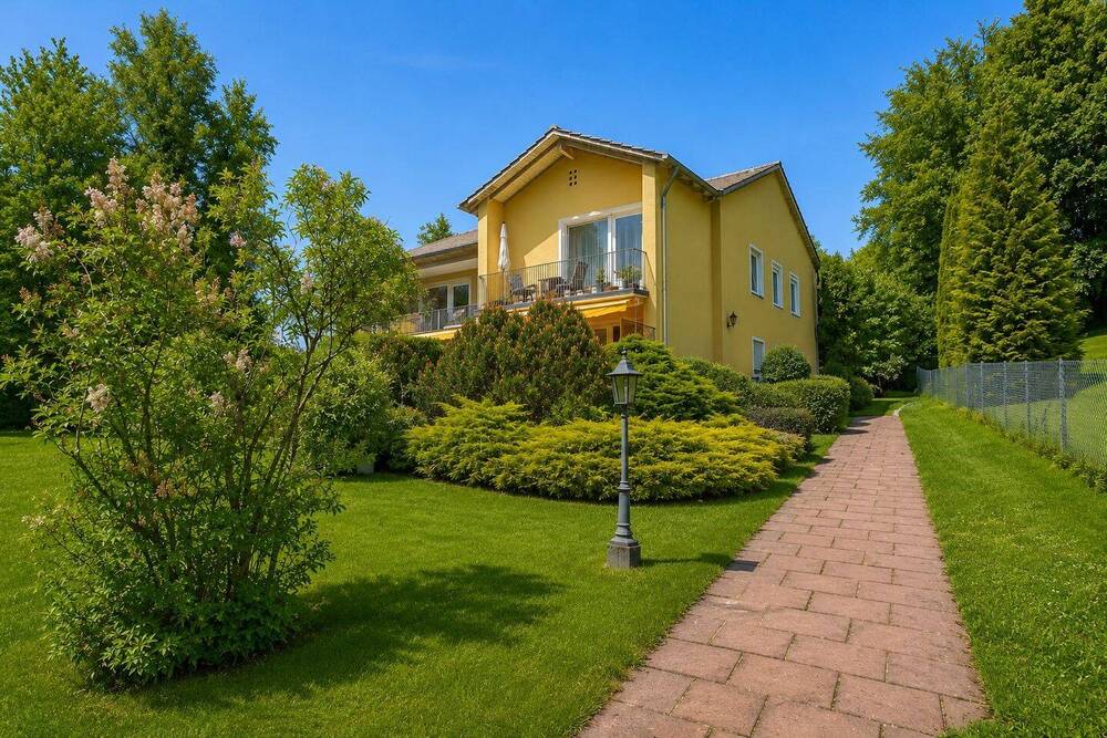 Thumbnail-STARNBERG: PERFEKTE SINGLEWOHNUNG IN WOHLFÜHLLAGE AM GRÜNEN STADTRAND!