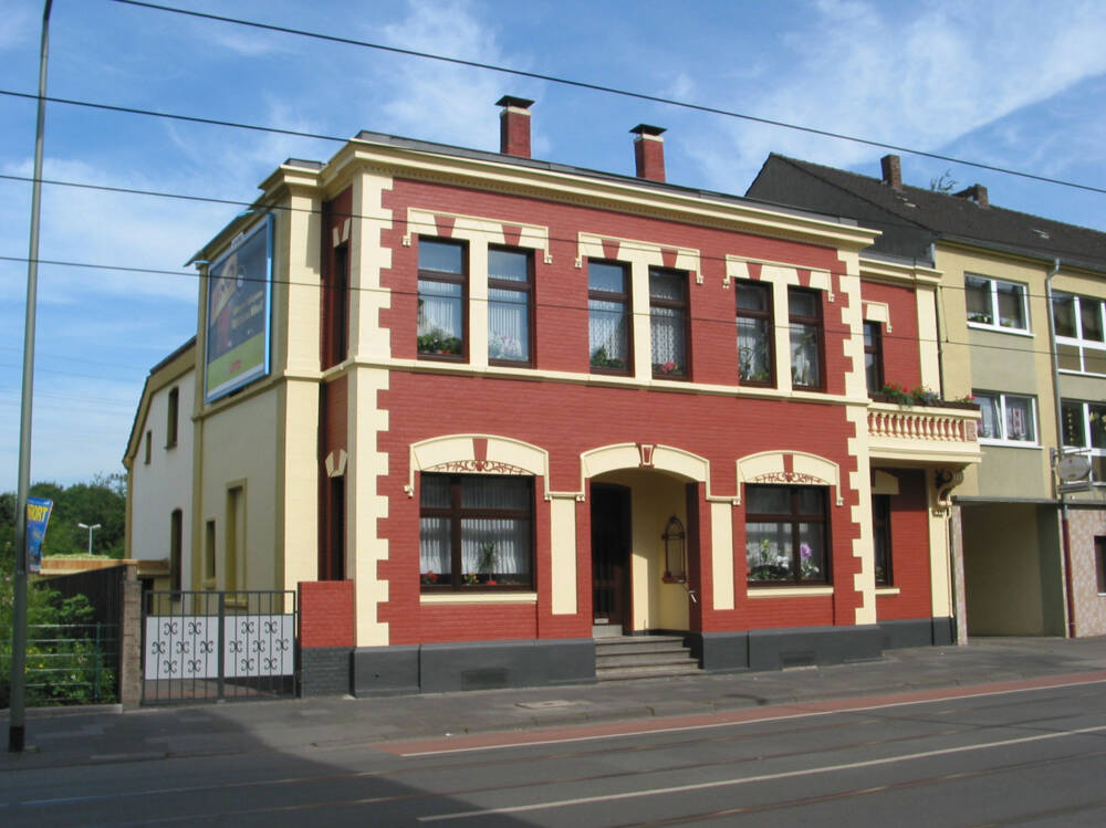 BeecK 012 