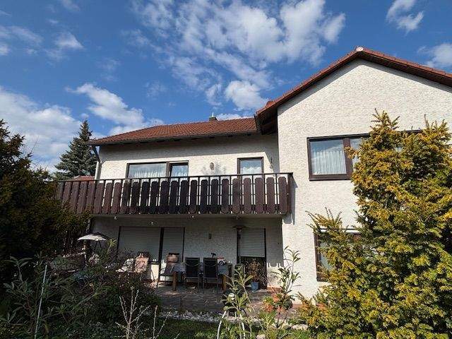 Thumbnail-Großzügiges Ein-Zweifamilienhaus, 2116 m² Grund, 237 m² Wohnfl., Bestlage in Marloffstein