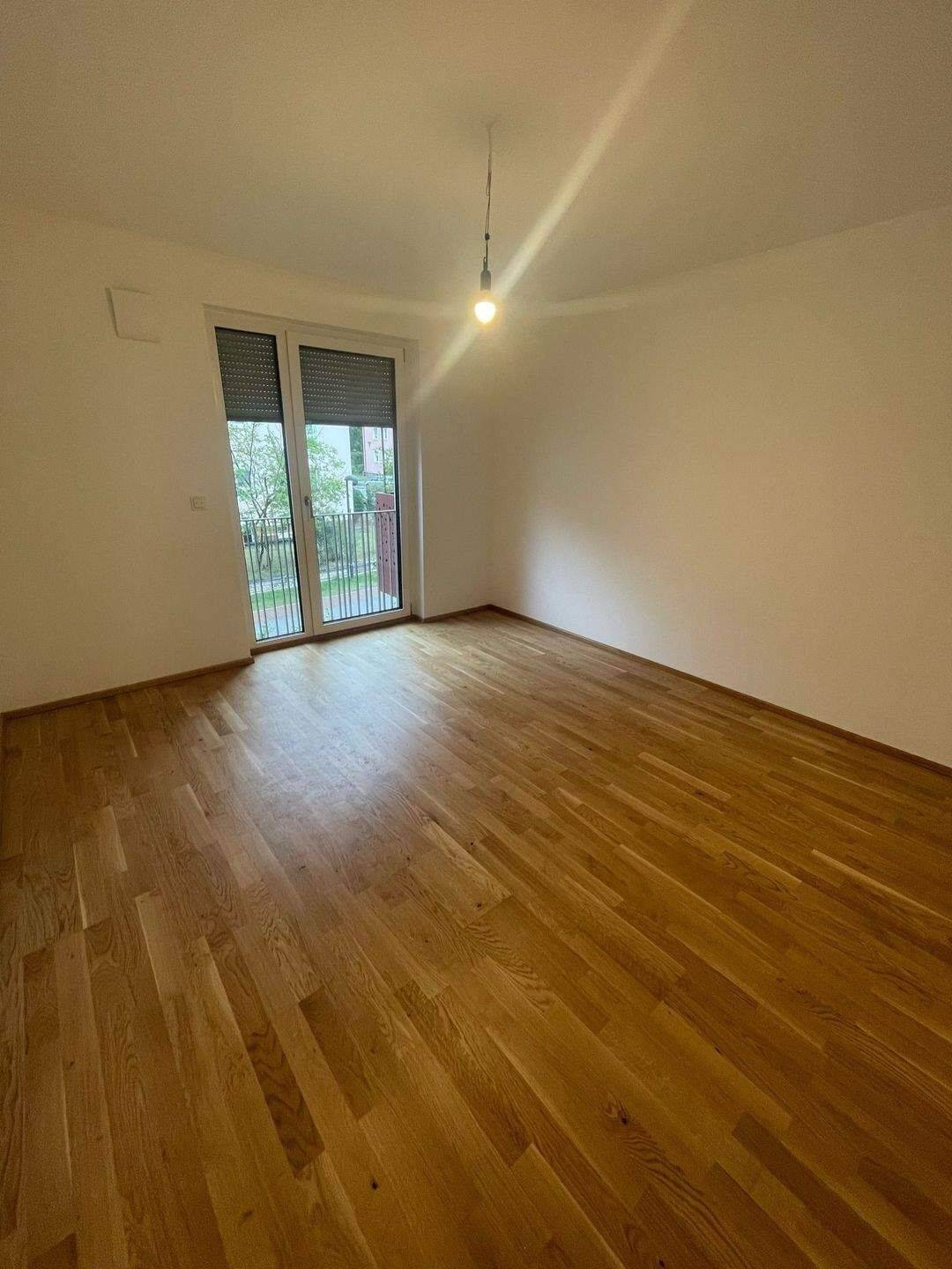 Thumbnail-Helle 2-Zimmer mit gr. Balkon und EBK