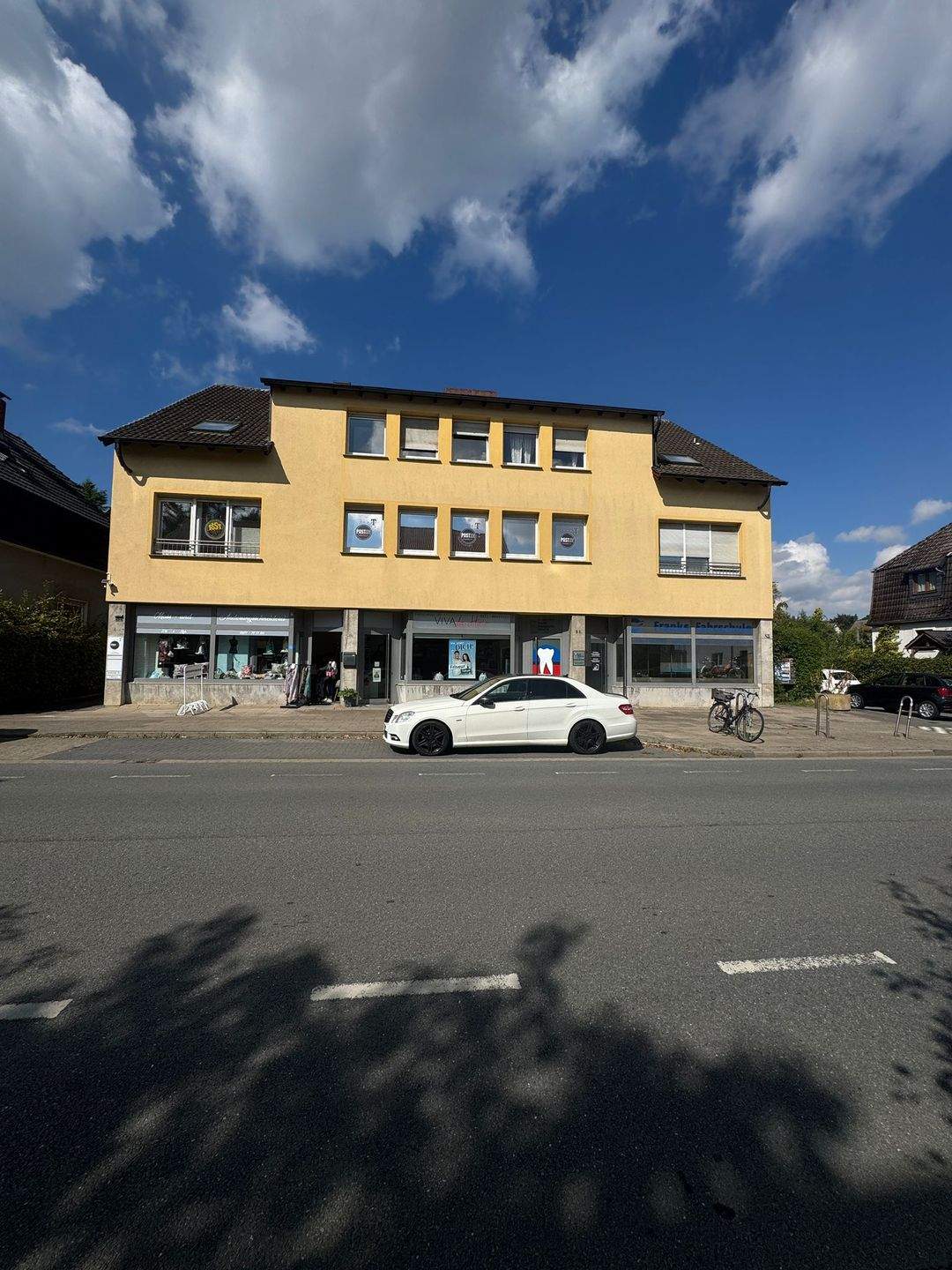 Thumbnail-Attraktives Wohn- und Geschäftshaus in zentraler Lage Bielefeld