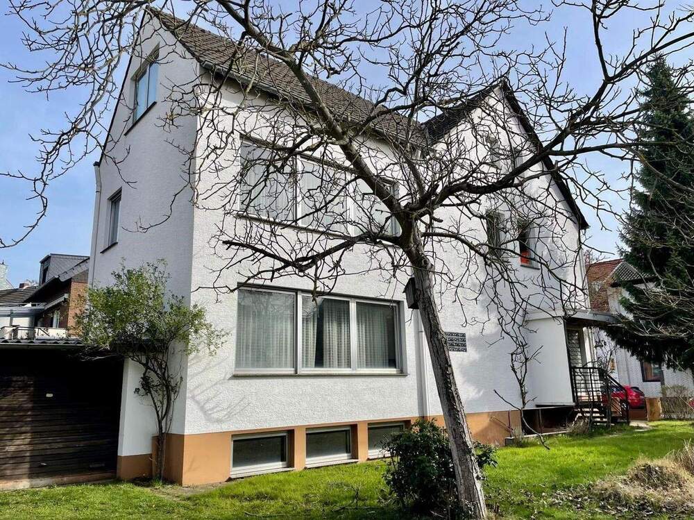 Thumbnail-Solides und sonniges Zuhause: Doppelhaushälfte, 7 Zimmer, großer Garten, 3 Garagen