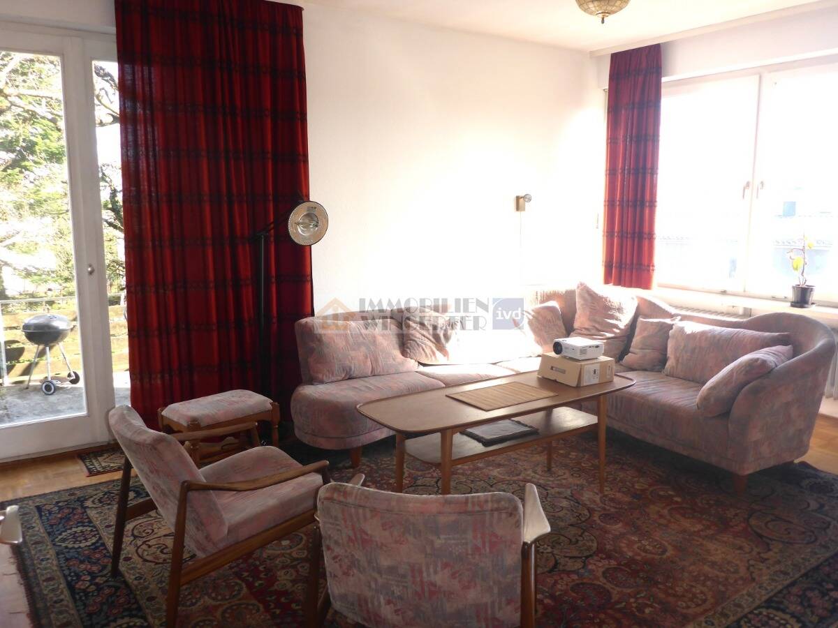 Thumbnail-Sanierungsbedürftiges Einfamilienhaus mit unverbaubarer Aussicht auf Erbpacht