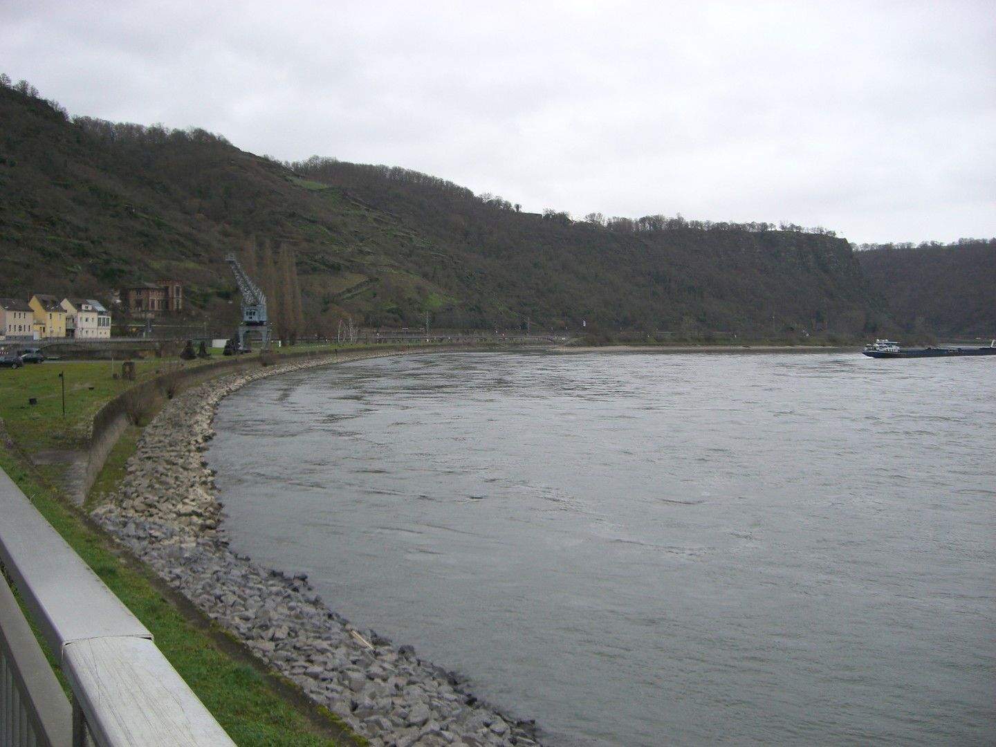 Thumbnail-1. Linie am Rhein, Sonnenseite, Sankt Goarshausen Mittelhaus 145 QM