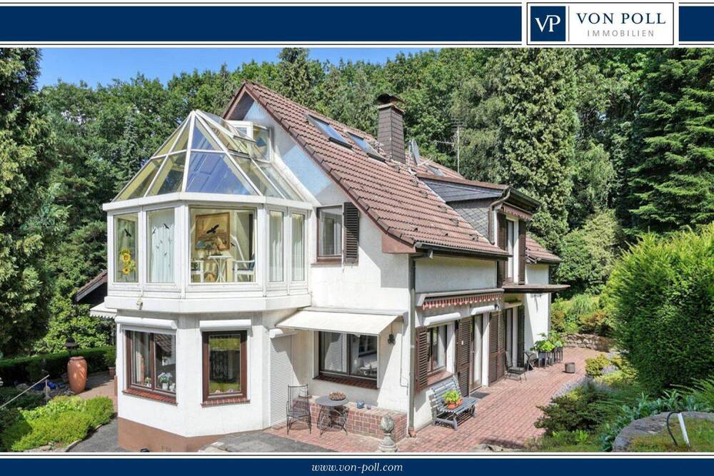 Thumbnail-Einfamilienhaus im Landhausstil auf parkähnlichem Grundstück in Alleinlage