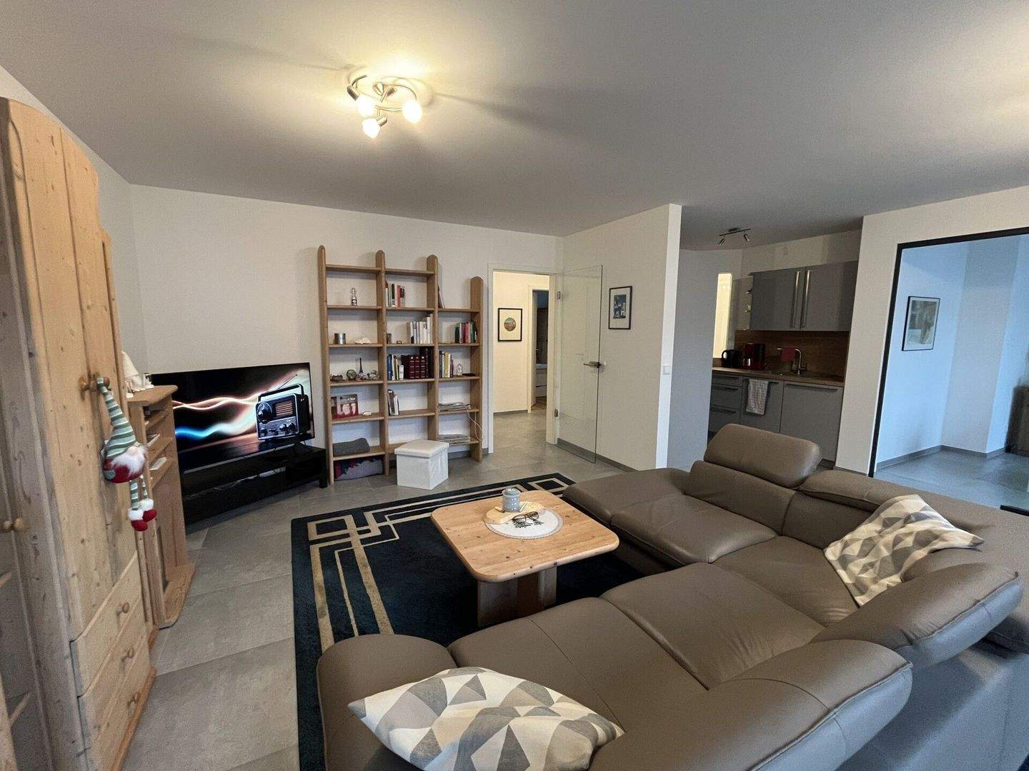 Thumbnail-Zentrale 3-ZKB-Wohnung im 1. OG in Osnabrück - modern und hell (Whg. 4)