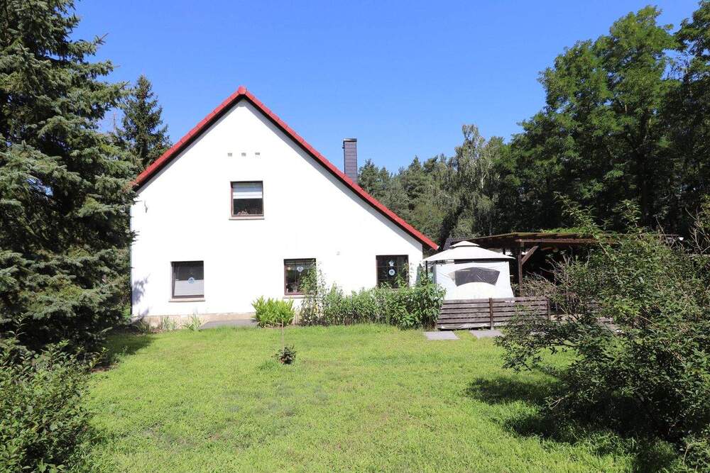 Thumbnail-Großzügiges Einfamilienhaus mit großem Grundstück & Waldanteil in Theeßen