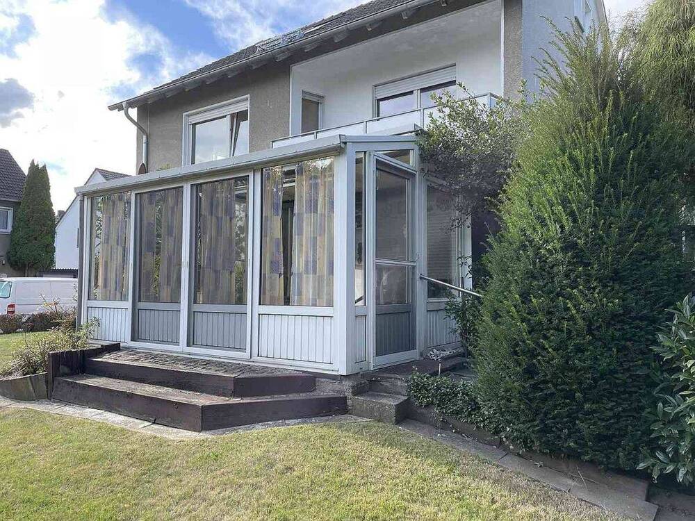 Thumbnail-Zweifamilienhaus in begehrter Lage