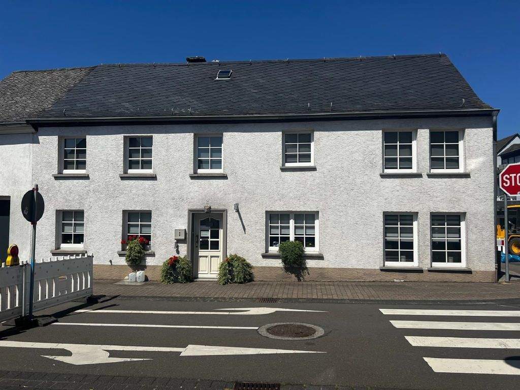 Thumbnail-Wohn- und Geschäftshaus in zentraler Lage