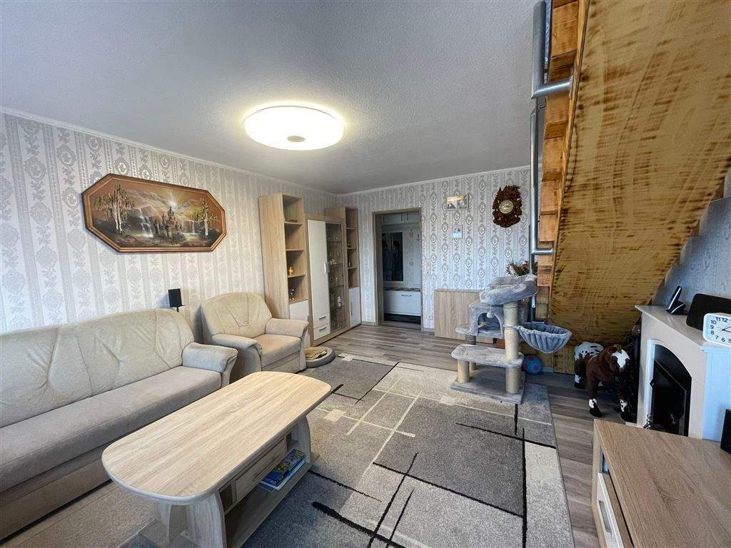 Thumbnail-Gepflegte 4-Zimmer-Maisonette-Wohnung im 11.OG inkl. Garage - FIXPREIS