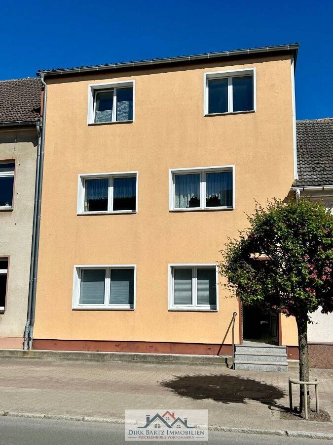 Thumbnail-Mehrfamilienhaus in Loitz an der Peene zu verkaufen.