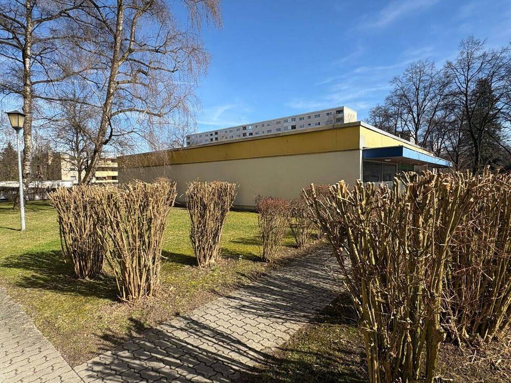Thumbnail-AIGNER - Baugrundstück mit genehmigter Bauvoranfrage für 12 Apartments