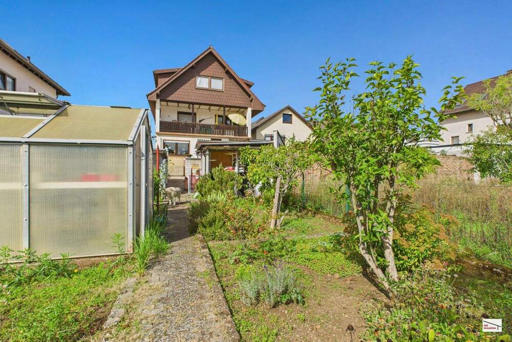 Thumbnail-***3-Familienhaus -teilvermietet- mit großem Grundstück und Entwicklungspotenzial in Brühl***