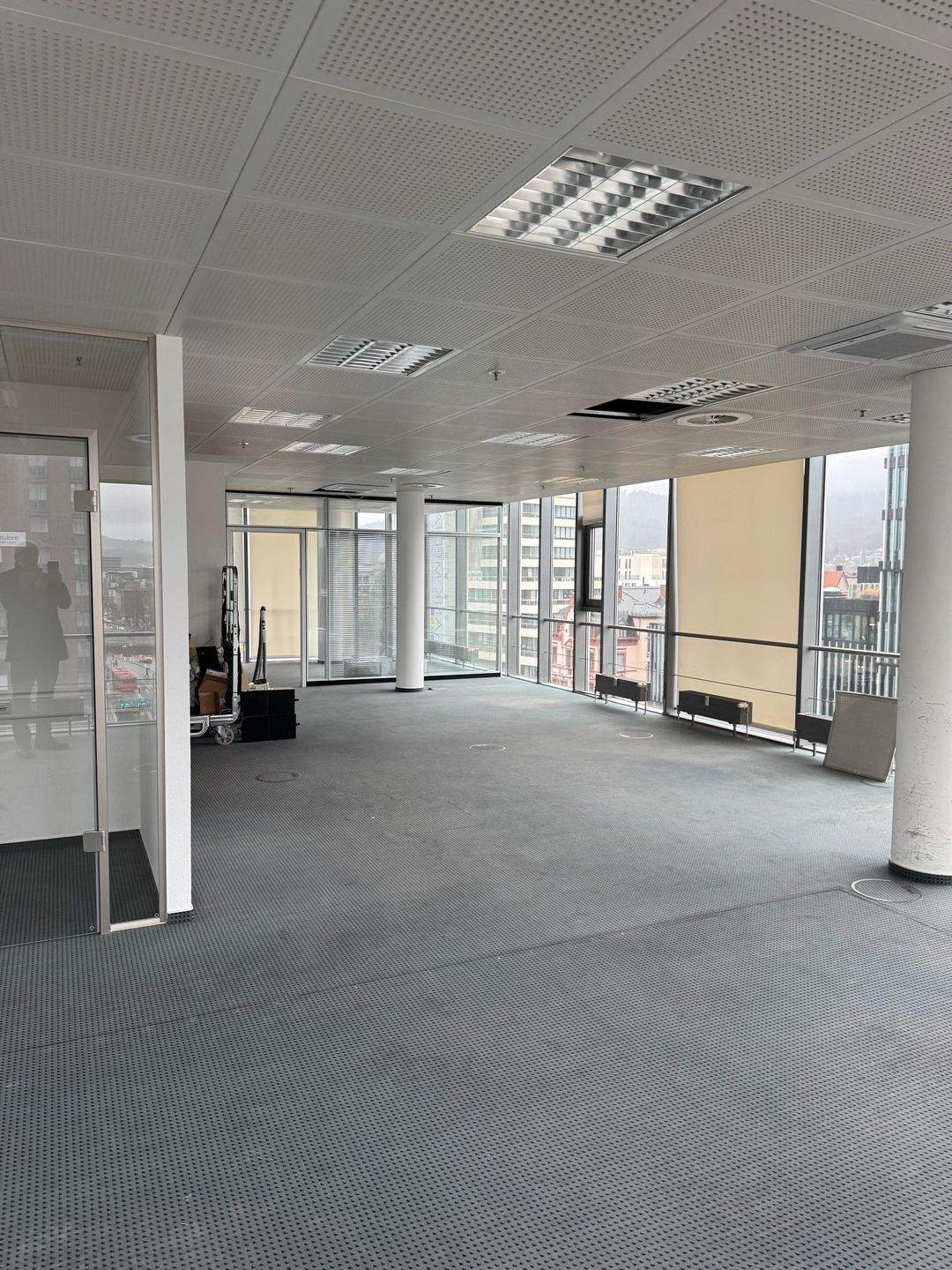 Thumbnail-Flexible Büro-Praxisfläche im 6. OG – zentrale Premiumlage Freiburg