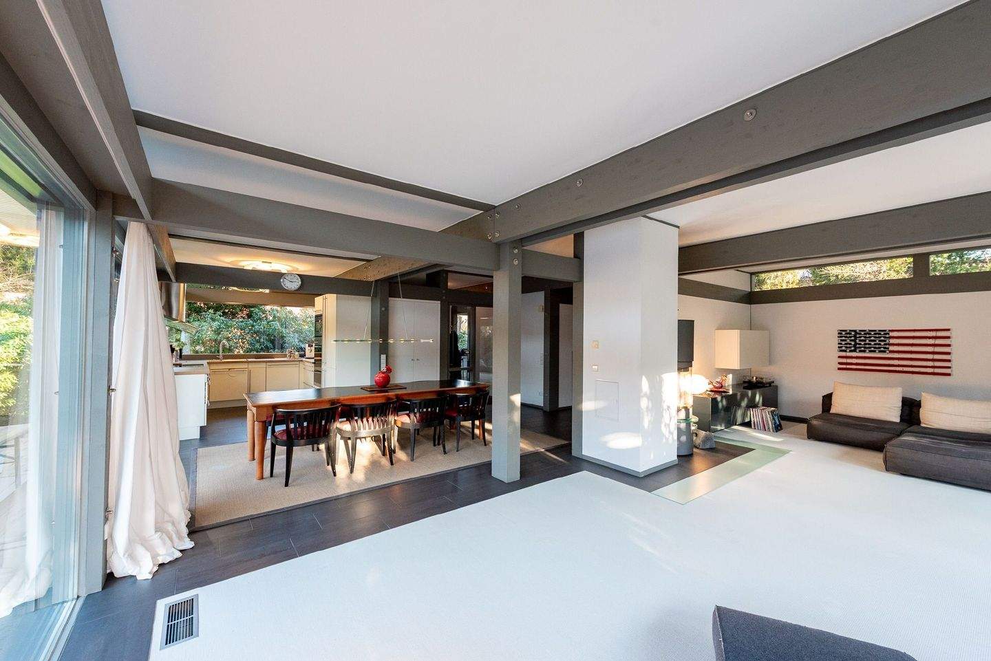 Thumbnail-AIGNER - Lichtdurchflutet und vielseitig: 450 m² Gewerbe und Wohnen auf hohem Niveau vereint