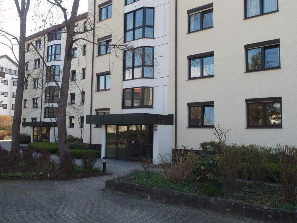 Thumbnail-3-Zi.-Wohnung (80qm) Westend, U5 Tram 18 Säulingstraße, nähe WESTPARK