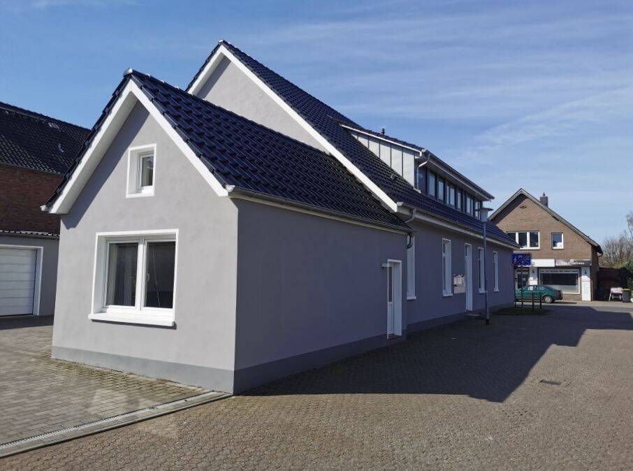 Thumbnail-5107 - 2-Zimmer-Wohnung mit EBK an der Cloppenburger Straße in Oldenburg-Kreyenbrück!